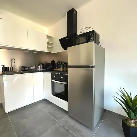 Cosy Vautrin, Ensoleille A 100m De La Mer Apartment