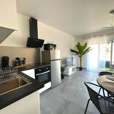 Cosy Vautrin, Ensoleille A 100m De La Mer Apartment *