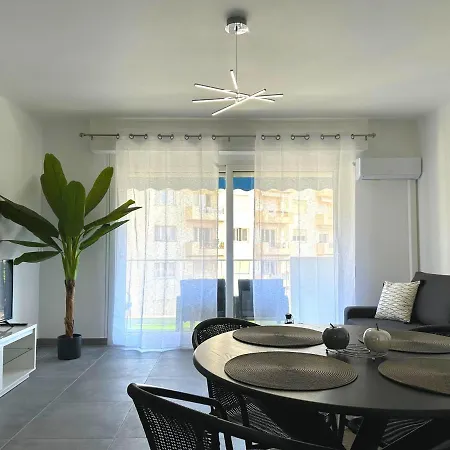 Cosy Vautrin, Ensoleille A 100m De La Mer Apartment Cannes